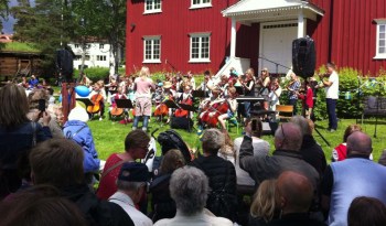 Nationaldagsfirande på Sågudden 2013. Foto: David Fryxelius.