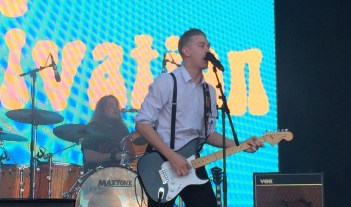 Simon Karlsson (front) och Paul Bärjed i Soul Salvation på Arvika Hamnfest 2015. Foto: David Fryxelius.