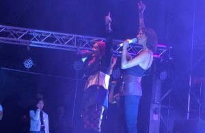 Icona Pop på Arvika Hamnfest 2016. Foto: David Fryxelius.