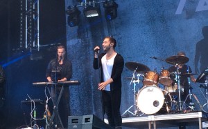 Måns Zelmerlöw på Arvika Hamnfest 2016. Foto: David Fryxelius.