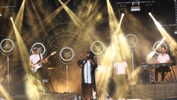 Sabina Ddumba på Arvika Hamnfest 2016. Foto: Anna-Karin Fryxelius.