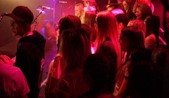 Kören sjunger under Central Show. Foto: David Fryxelius.