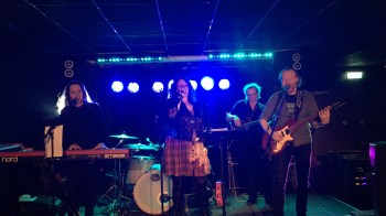 Granny K på premiärkvällen av Arvika Live på Kvarteret i Arvika. Foto: David Fryxelius.