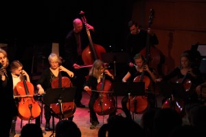 Musikskolans symfoniorkester tolkar Queen. Foto: David Fryxelius.