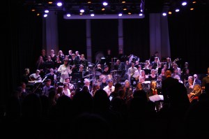 Musikskolans symfoniorkester tolkar Queen. Foto: David Fryxelius.