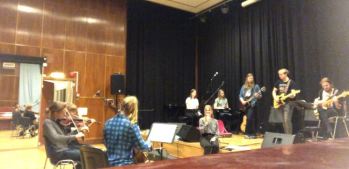 Repetition inför Stina Olssons studentkonsert. Foto: Stina Olsson.