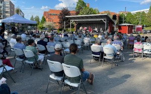 Sarah & David Åströms releasekonsert i Arvika stadspark 2021.