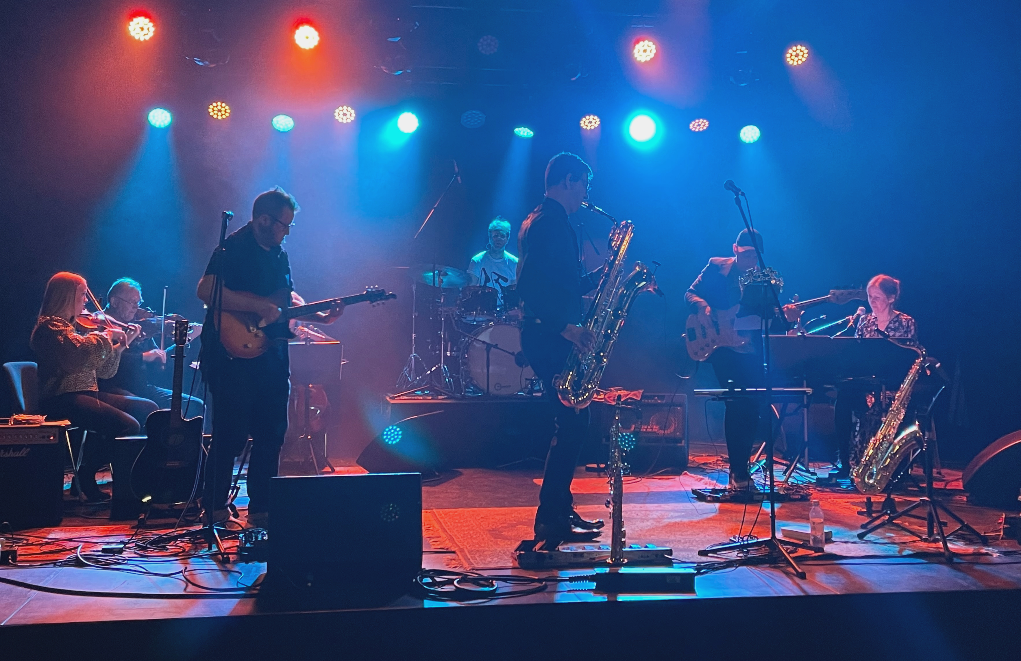 Mats Liljedahl med vänner på Ritz. Foto: David Fryxelius.