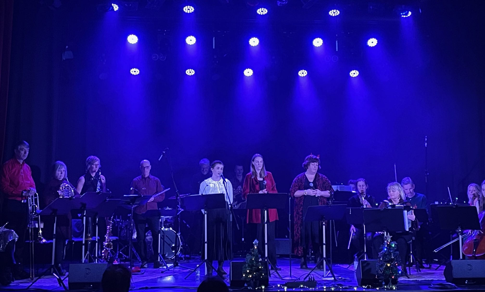 Lärare på Musikskolan i Arvika spelar på Ritz. Foto: David Fryxelius.
