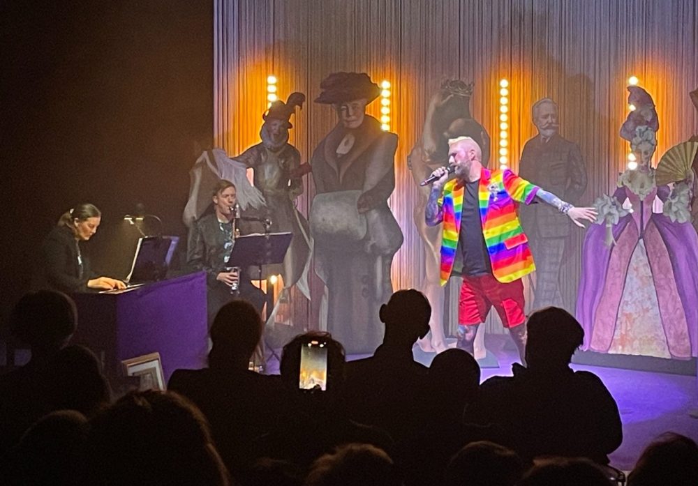 Rickard Söderberg med musiker på Musikhögskolan Ingesund. Foto: David Fryxelius.